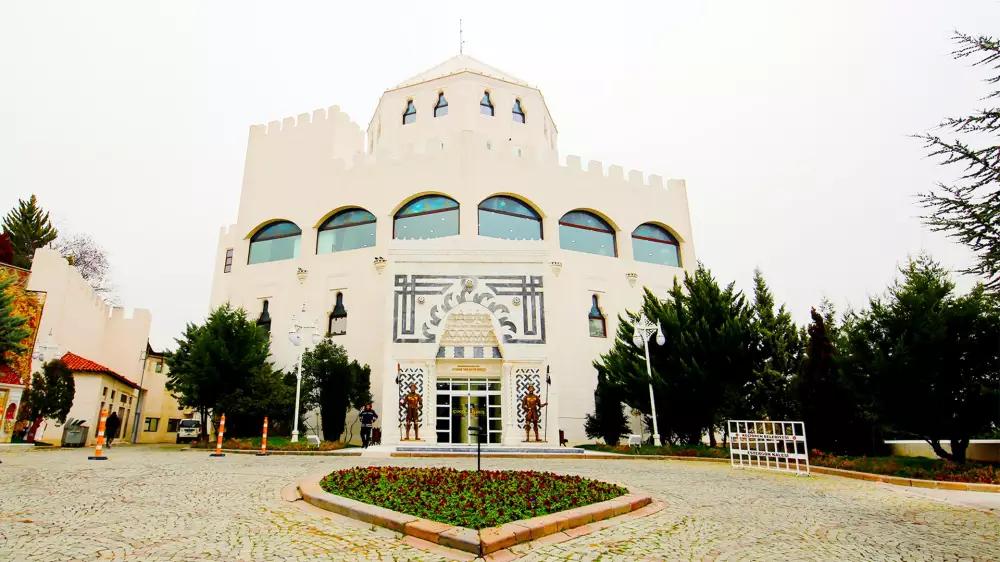 estergon-turk-kultur-merkezi