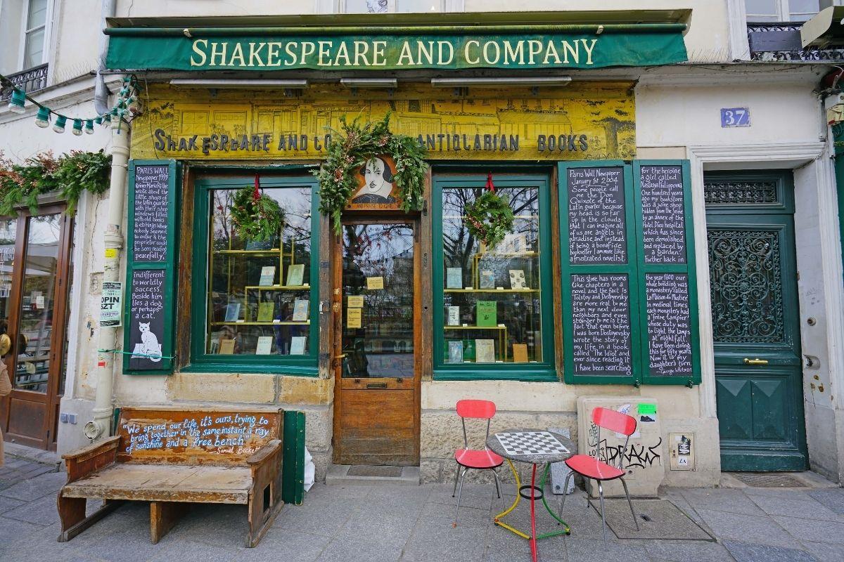 shakespeare-and-company-cafe