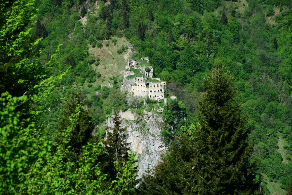 kustul-hizir-ilyas-manastiri